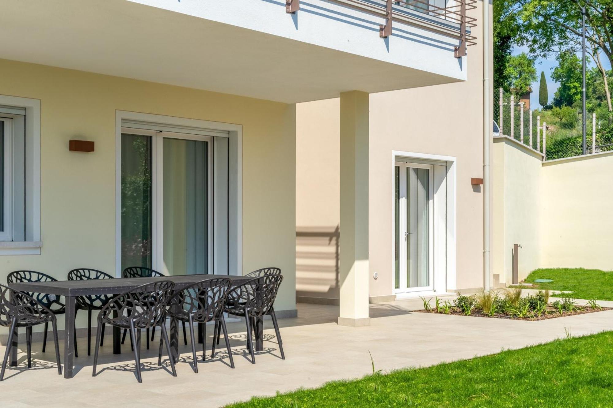 Luxury Villas Gardenia With Private Pool Padenghe sul Garda Exteriér fotografie
